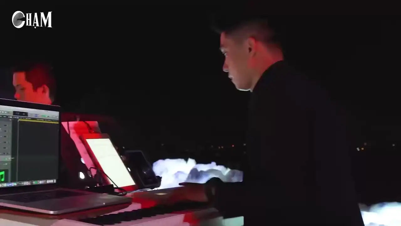 Ảnh bài hát Ánh Hào Quang