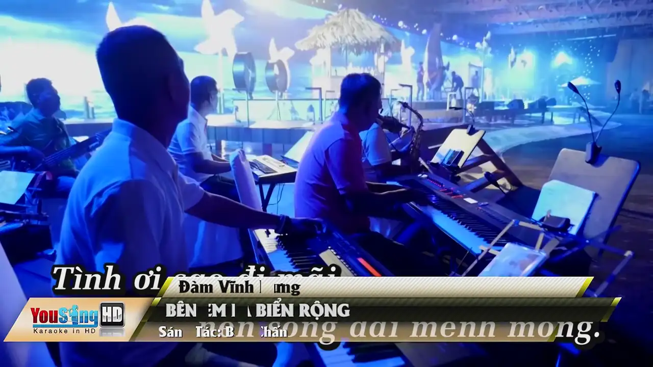 Ảnh bài hát Bên Em Là Biển Rộng