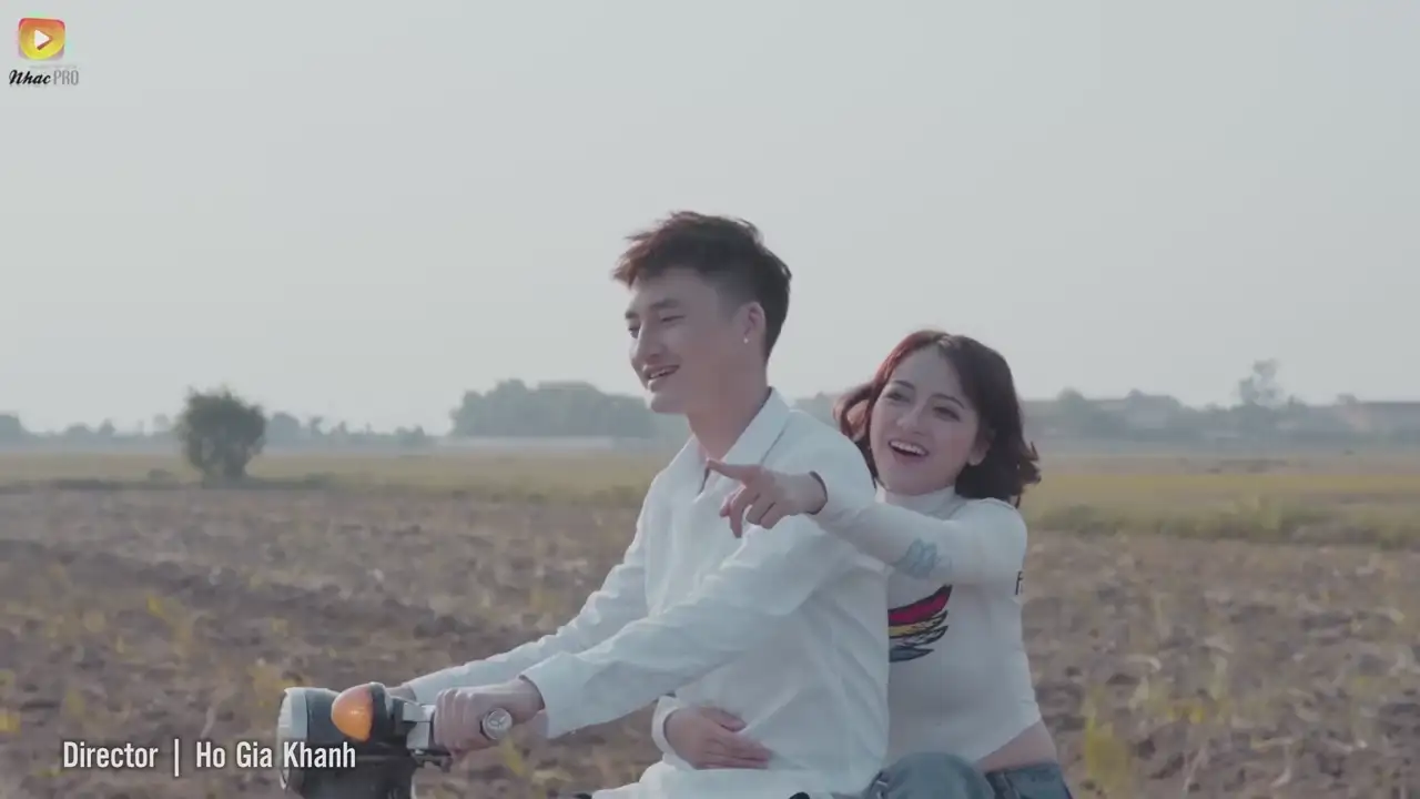 Ảnh bài hát Chỉ Là Anh Không Biết