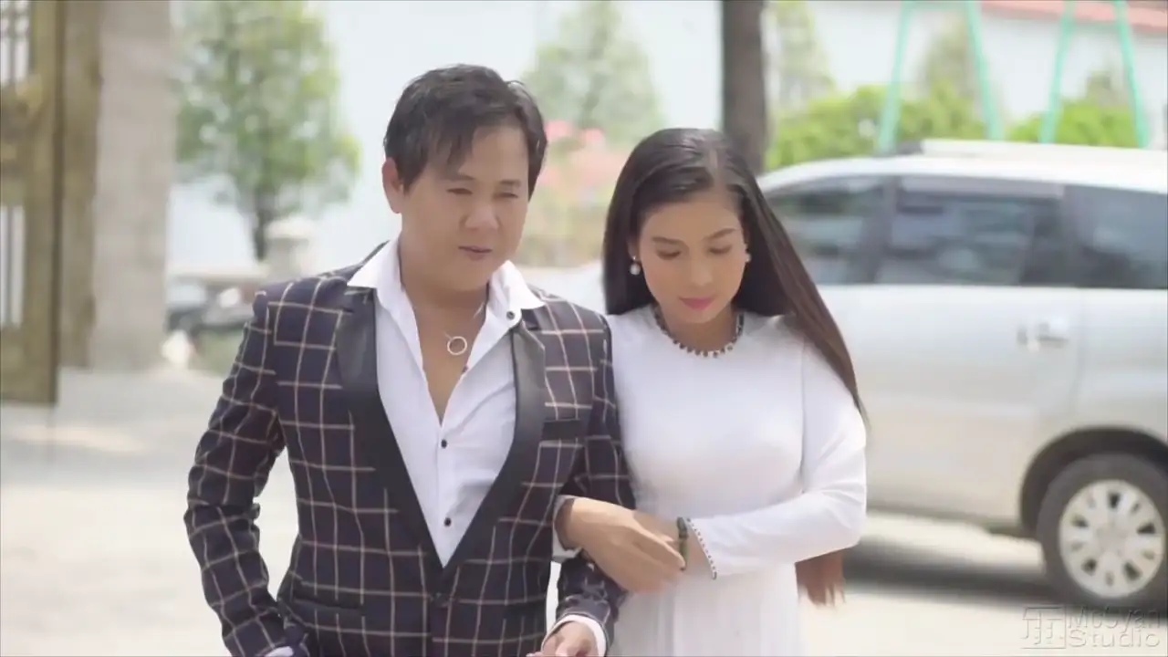 Ảnh bài hát Chót Lưỡi Đầu Môi
