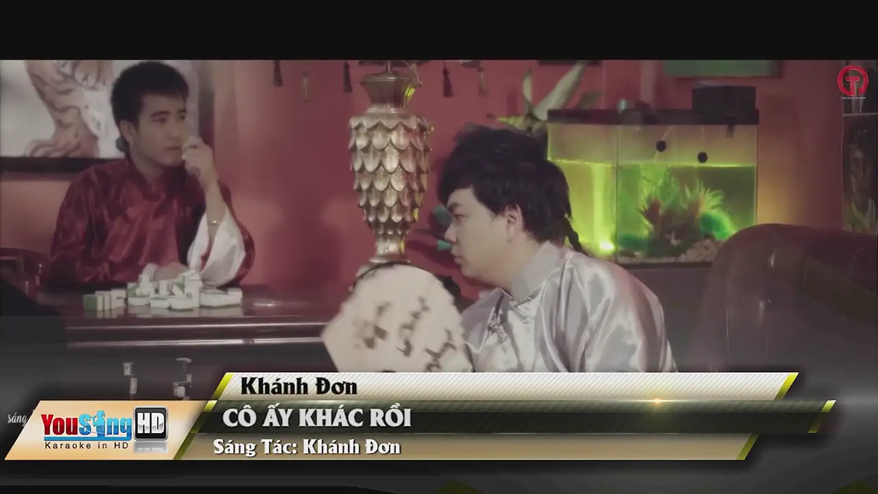 Ảnh bài hát Cô Ấy Khác Rồi