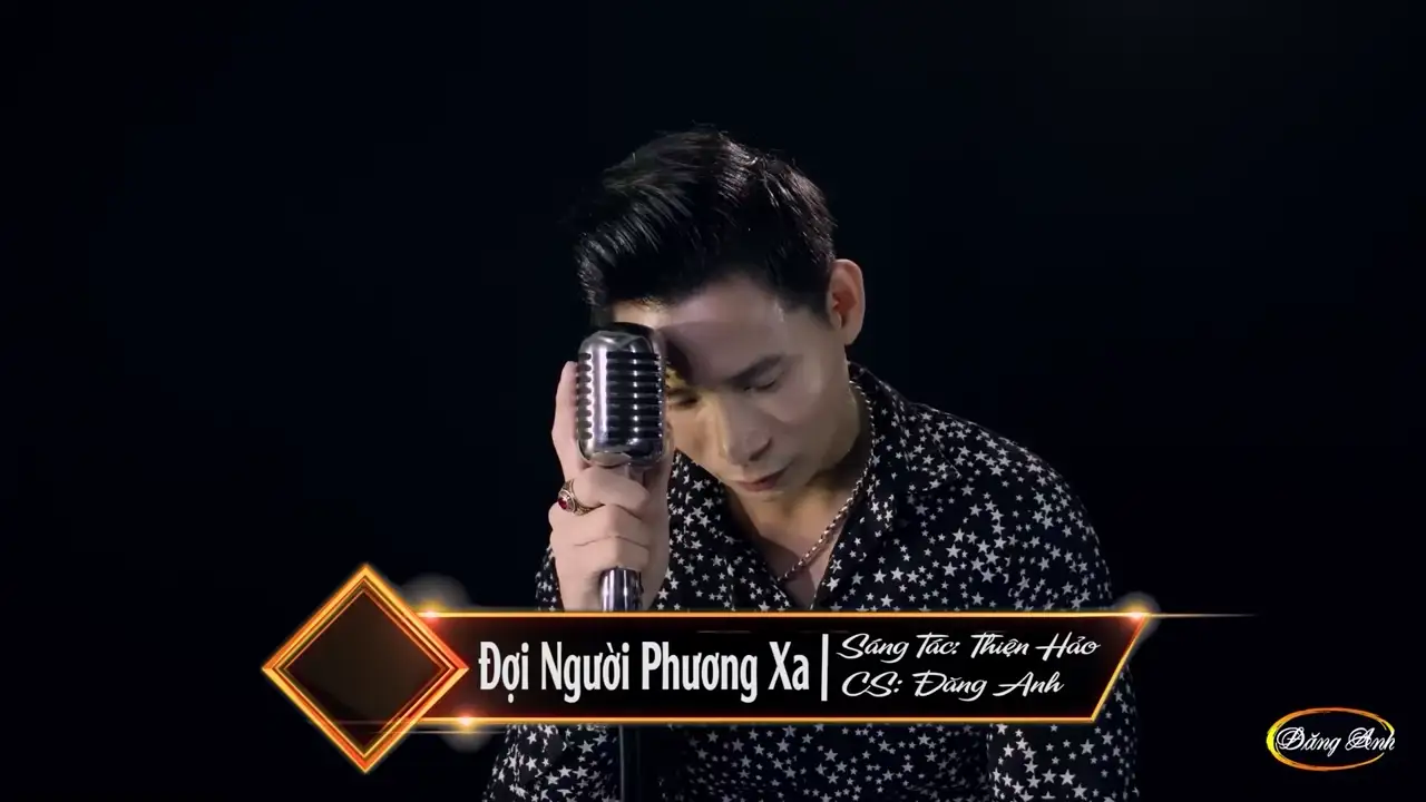 Ảnh bài hát Đợi Người Phương Xa