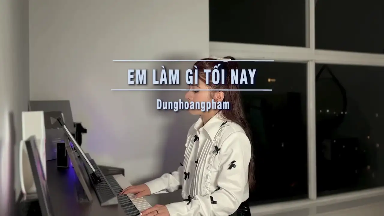 Ảnh bài hát Em Làm Gì Tối Nay