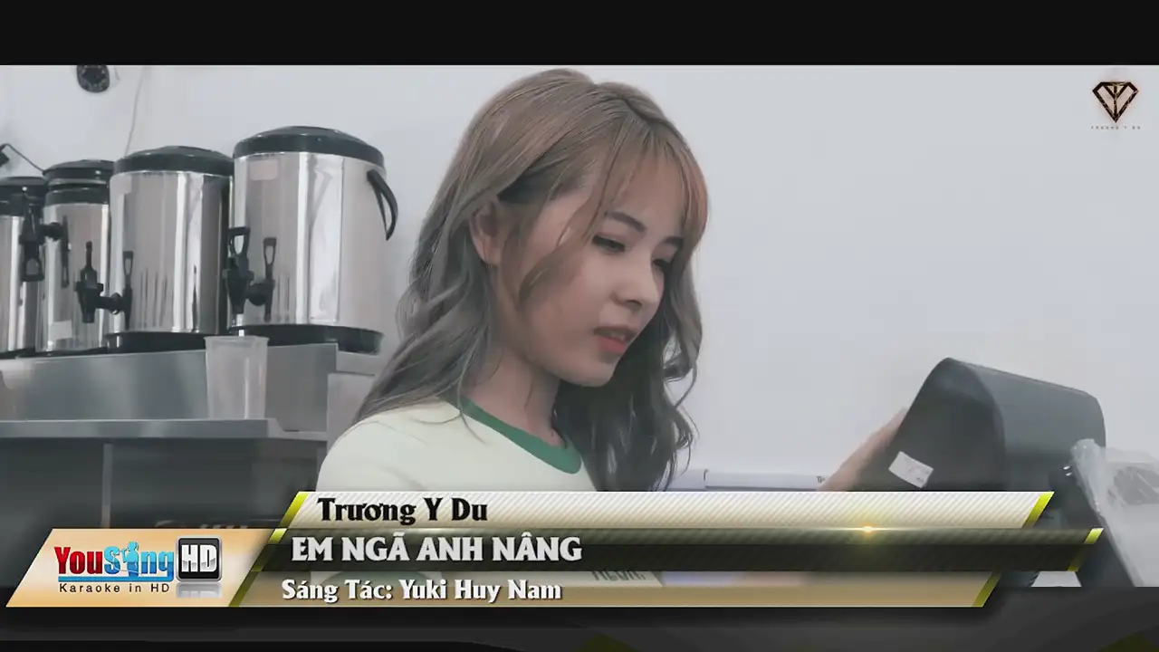Ảnh bài hát Em Ngã Anh Nâng