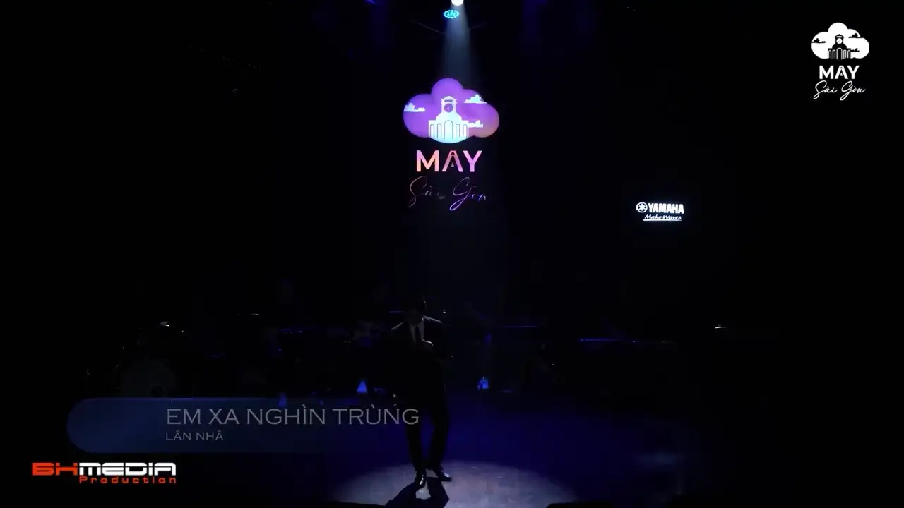 Ảnh bài hát Em Xa Nghìn Trùng