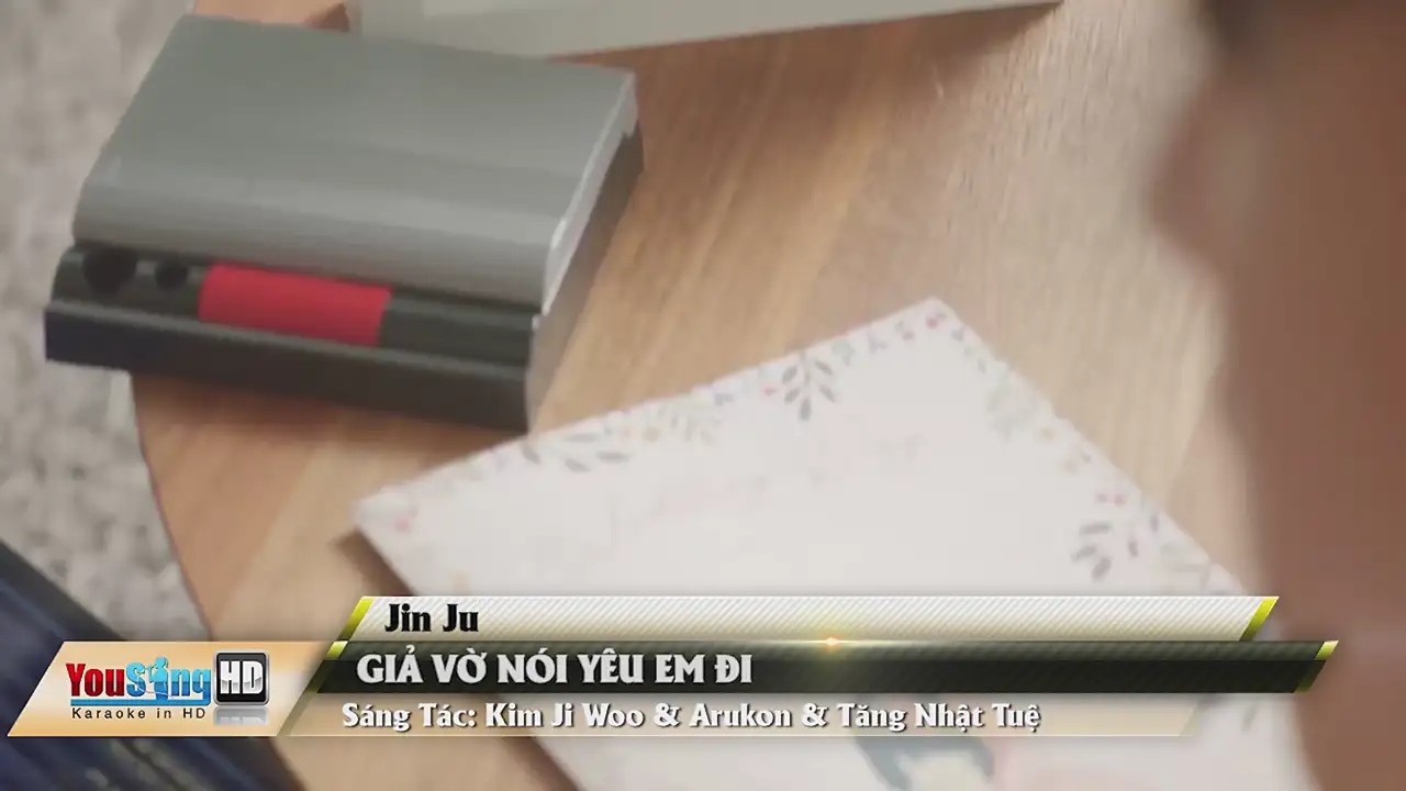 Ảnh bài hát Giả Vờ Nói Yêu Em Đi