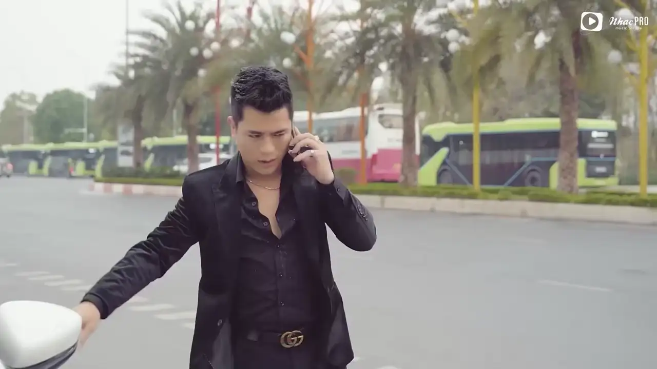 Ảnh bài hát Giữ Lại Làm Chi