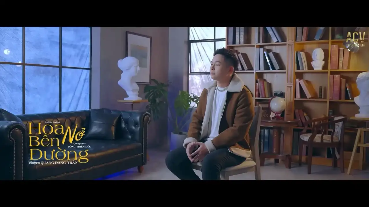 Ảnh bài hát Hoa Nở Bên Đường (Tone Nữ)
