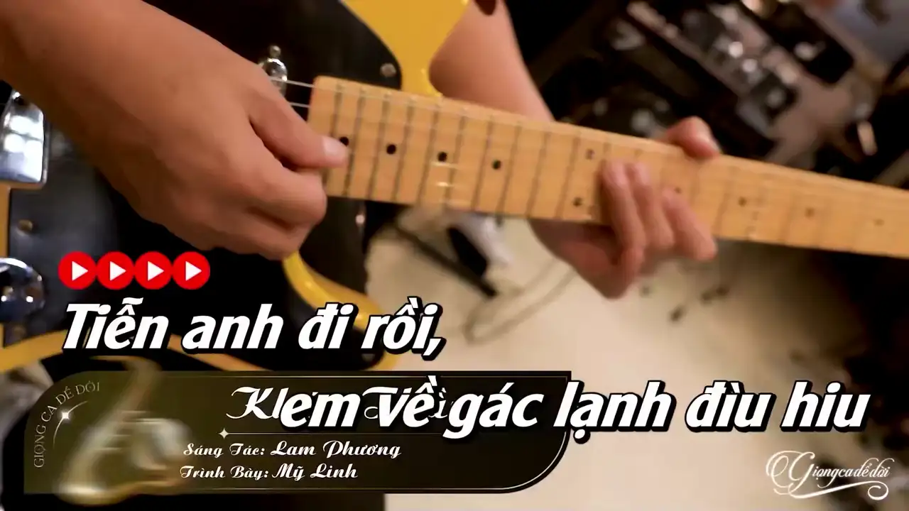 Ảnh bài hát Khóc Thầm