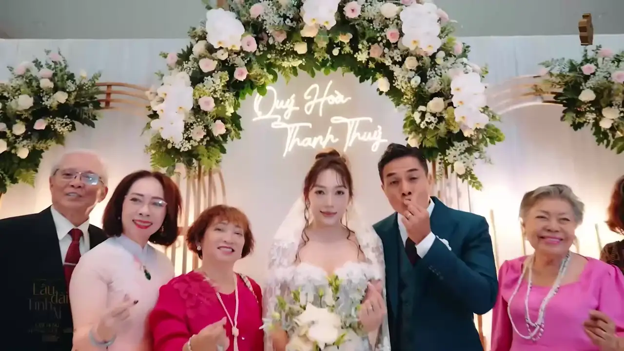 Ảnh bài hát Lâu Đài Tình Ái
