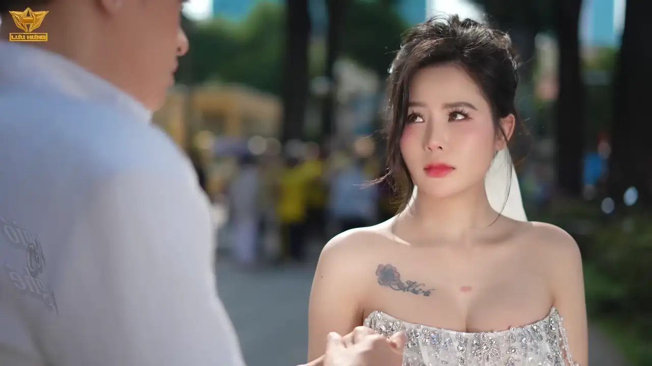 Ảnh bài hát Lệ Ngang Trời