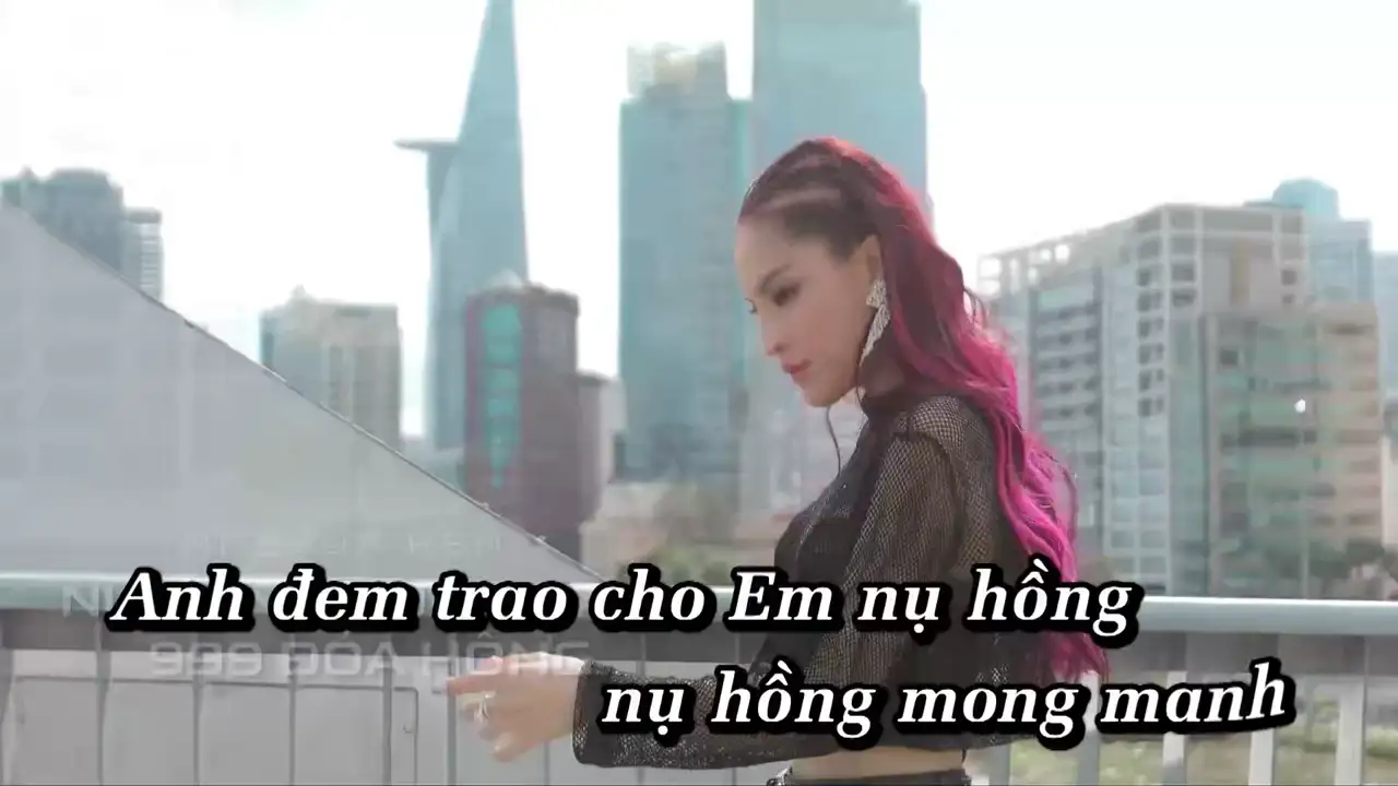 Ảnh bài hát Mashup Nụ Hồng Mong Manh & 999 Đóa Hồng (Remix)