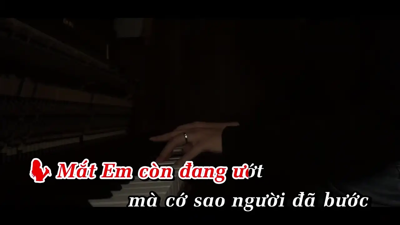Ảnh bài hát Mắt Em Còn Đang Ướt