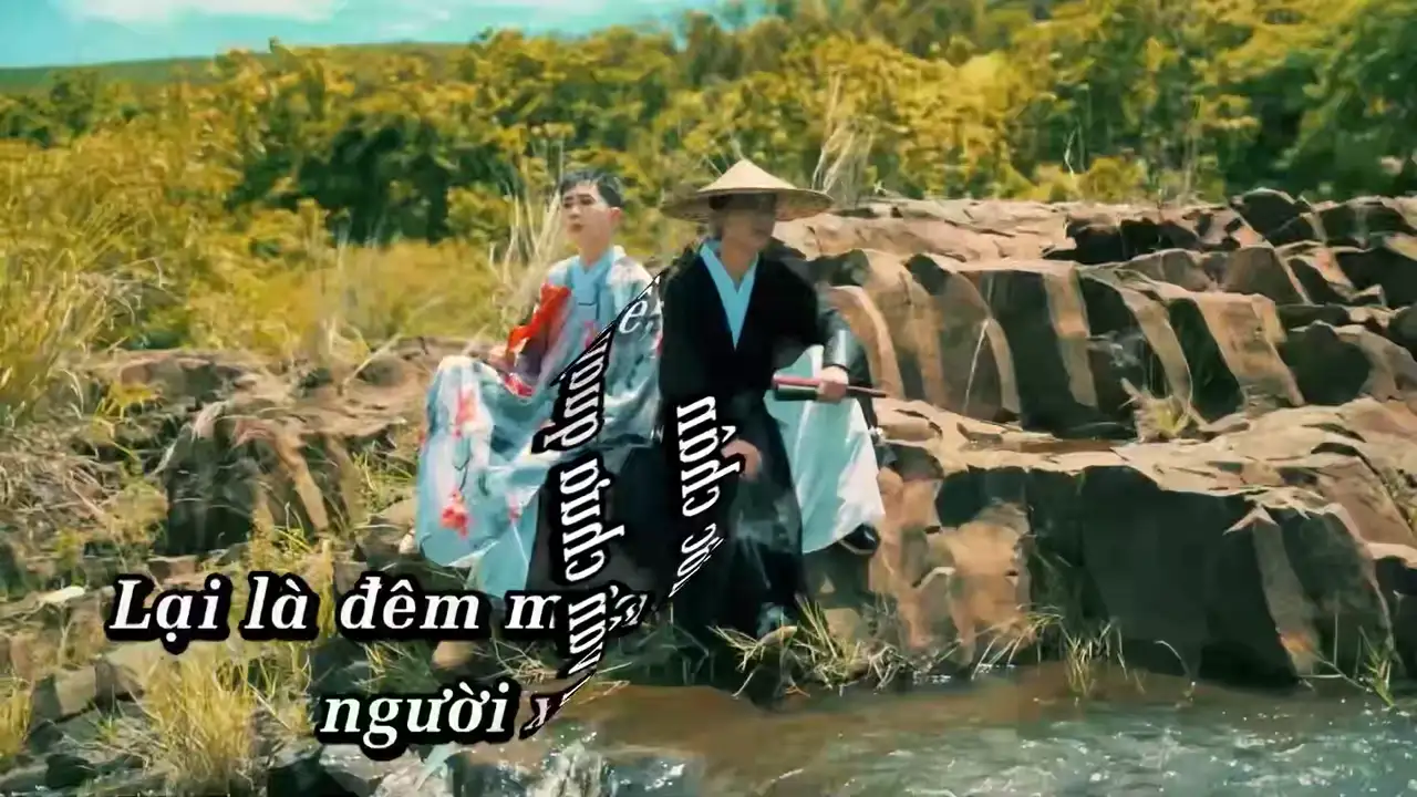 Ảnh bài hát Người Xưa Đường Mưa