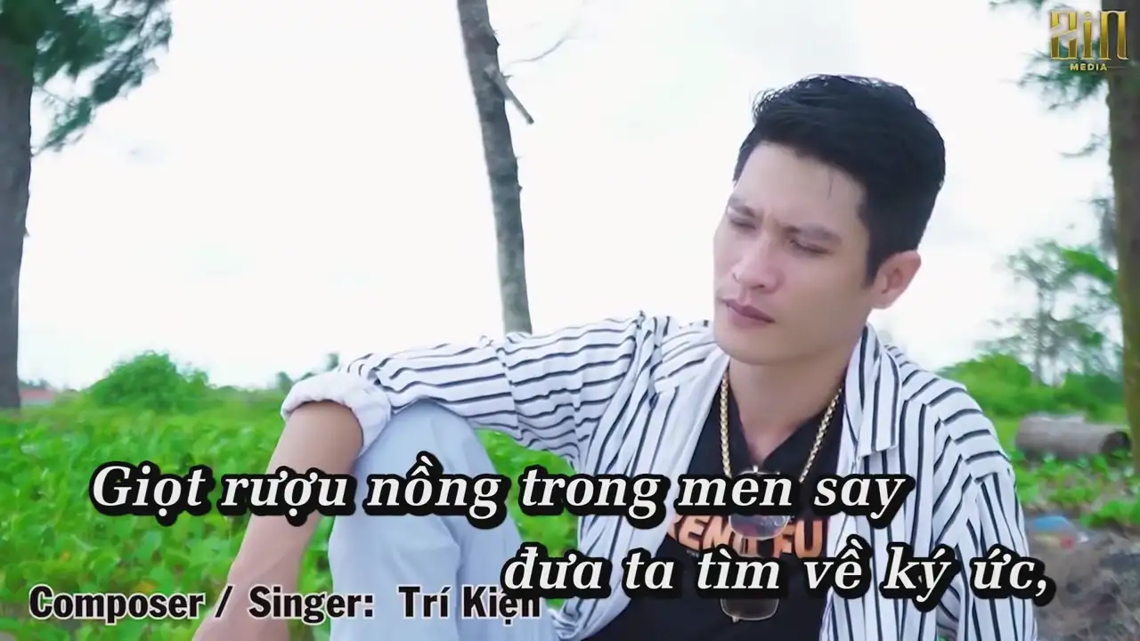 Ảnh bài hát Nước Chảy Hoa Trôi