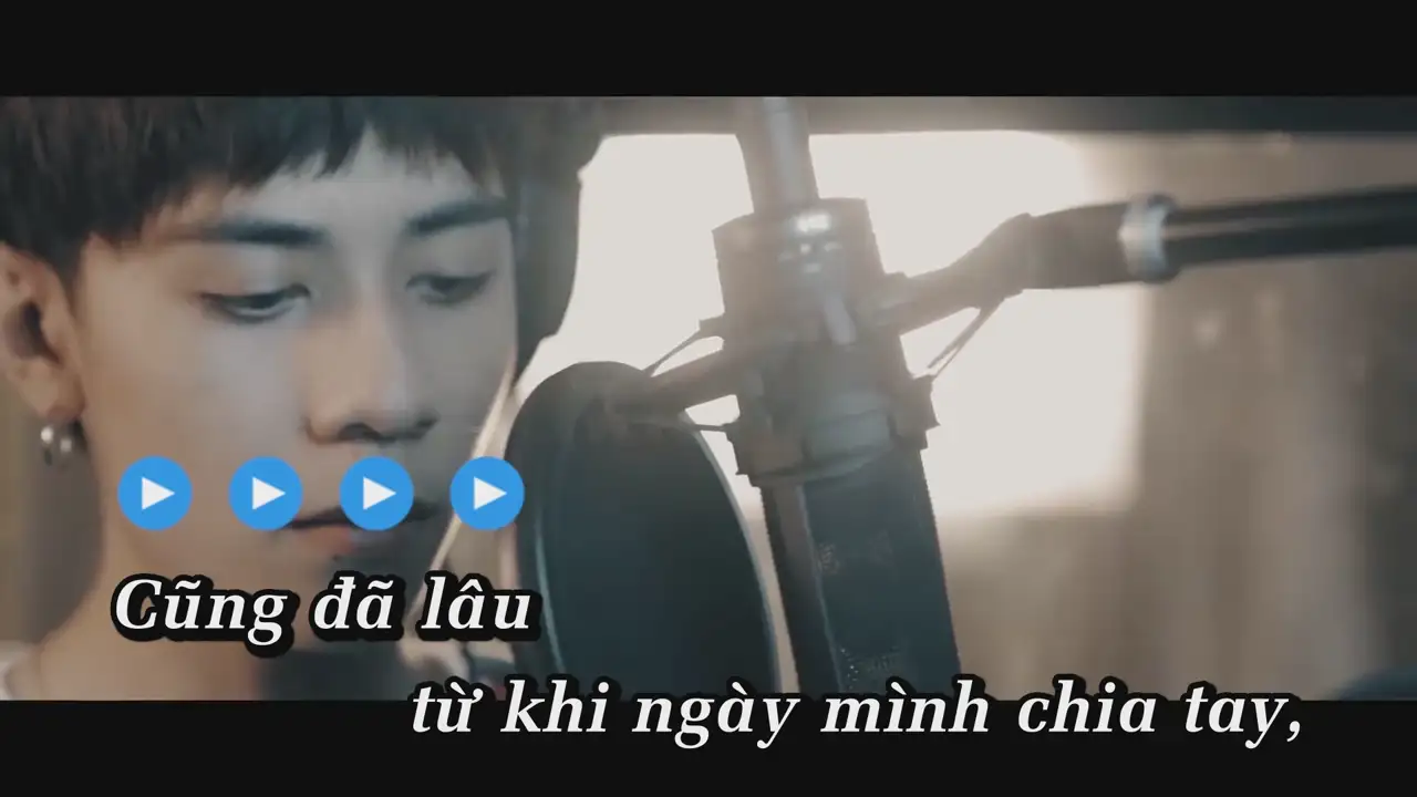 Ảnh bài hát Thiệp Cưới Trên Bàn