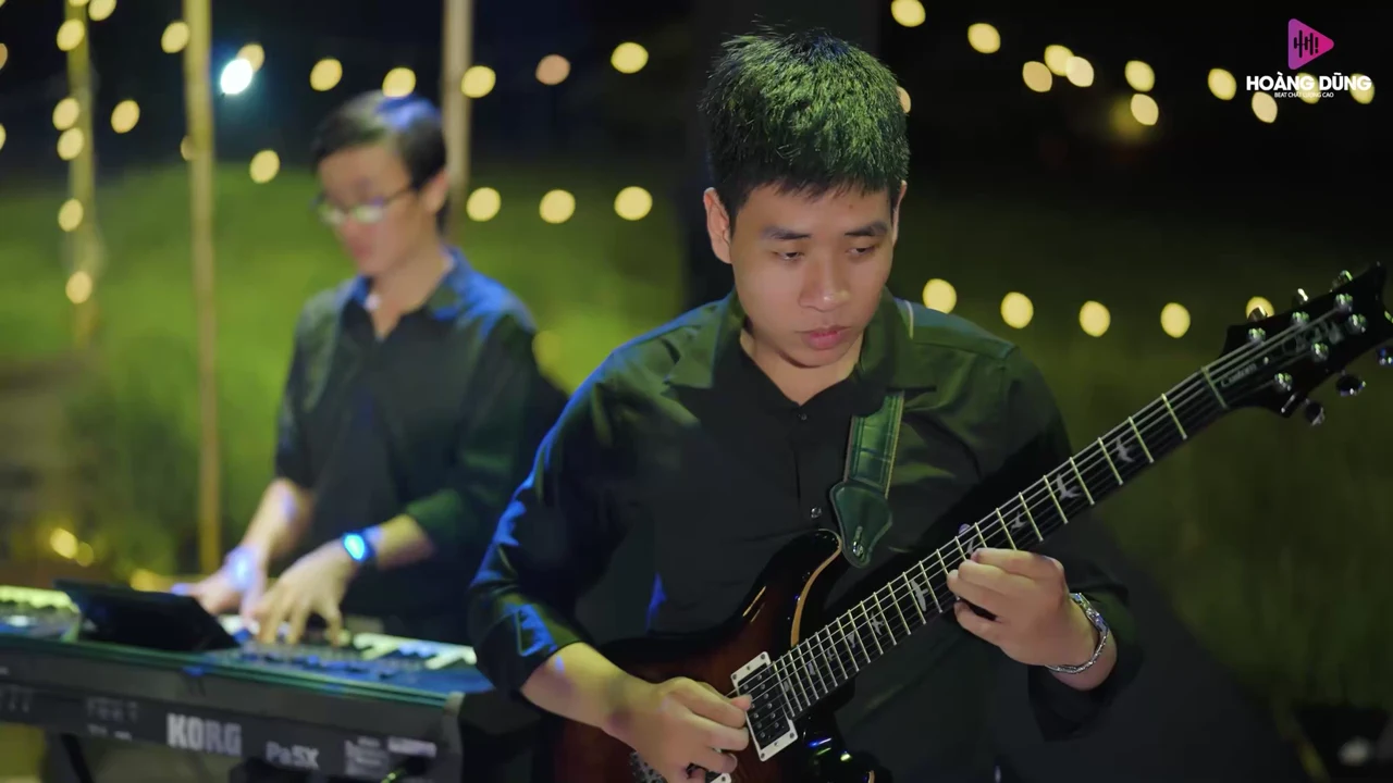Ảnh bài hát Tình Yêu Trả Lại Trăng Sao