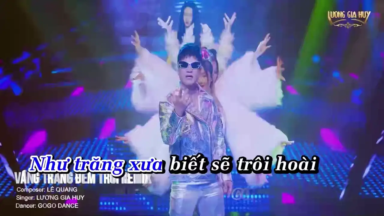 Ảnh bài hát Vầng Trăng Đêm Trôi (Remix)