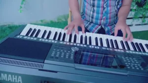 Liên Khúc Rừng Lá Thấp & Trên Bốn Vùng Chiến Thuật – Hoàng Sanh