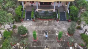 Cát Bụi Cũng Về Tay Trắng – Lâm Bảo Dương