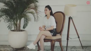 Yêu Anh Em Im Lặng – Mẫn Nghi