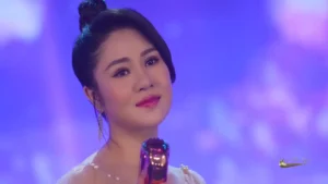 Đà Lạt Hoàng Hôn – Lê Thu Uyên
