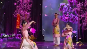 Hoa Đào Năm Trước – Phương Trần