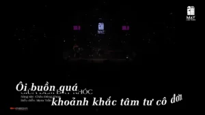 Giữa Đêm Bật Khóc – Myra Trần