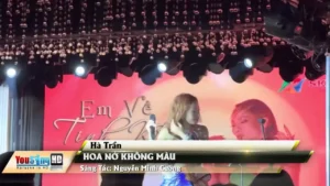 Hoa Nở Không Màu – Hà Trần