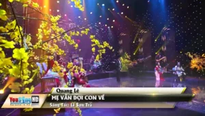 Mẹ Vẫn Đợi Con Về – Quang Lê