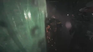 Tự Dưng Thành Người Lạ – Quốc Thiên