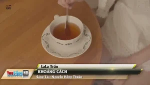 Khoảng Cách – LaLa Trần